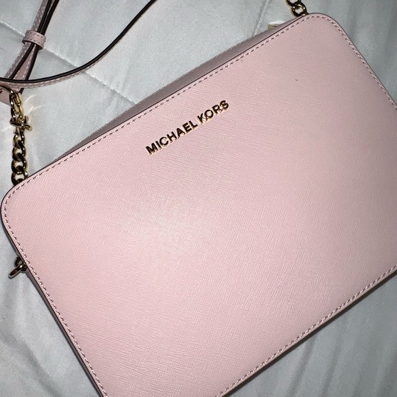 Michael Kors Handbags - Michael Kors Blush Cross Body *Brand New, Never Worn *Authentic